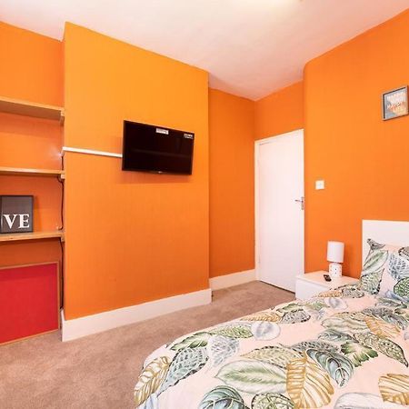 דירות לונדון Barking Road Comfy House מראה חיצוני תמונה