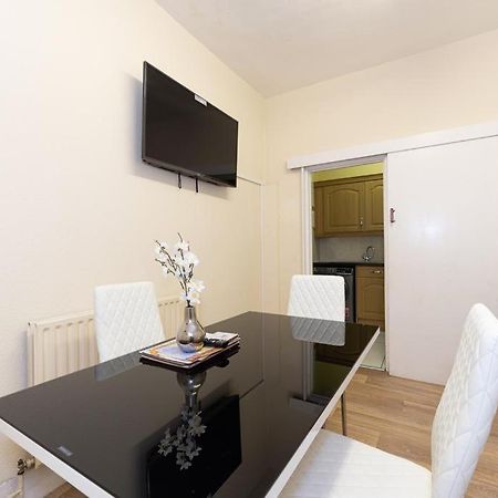 דירות לונדון Barking Road Comfy House מראה חיצוני תמונה